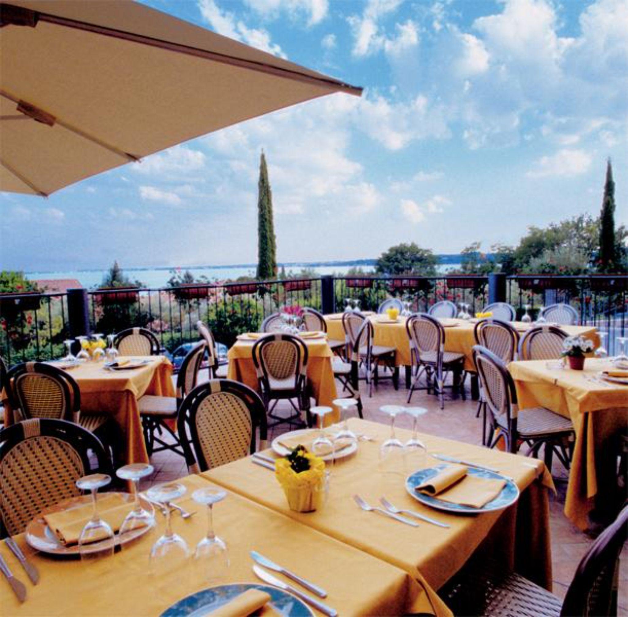 Ahg Riva Del Sole Hotel - Adults Only Moniga del Garda Zewnętrze zdjęcie