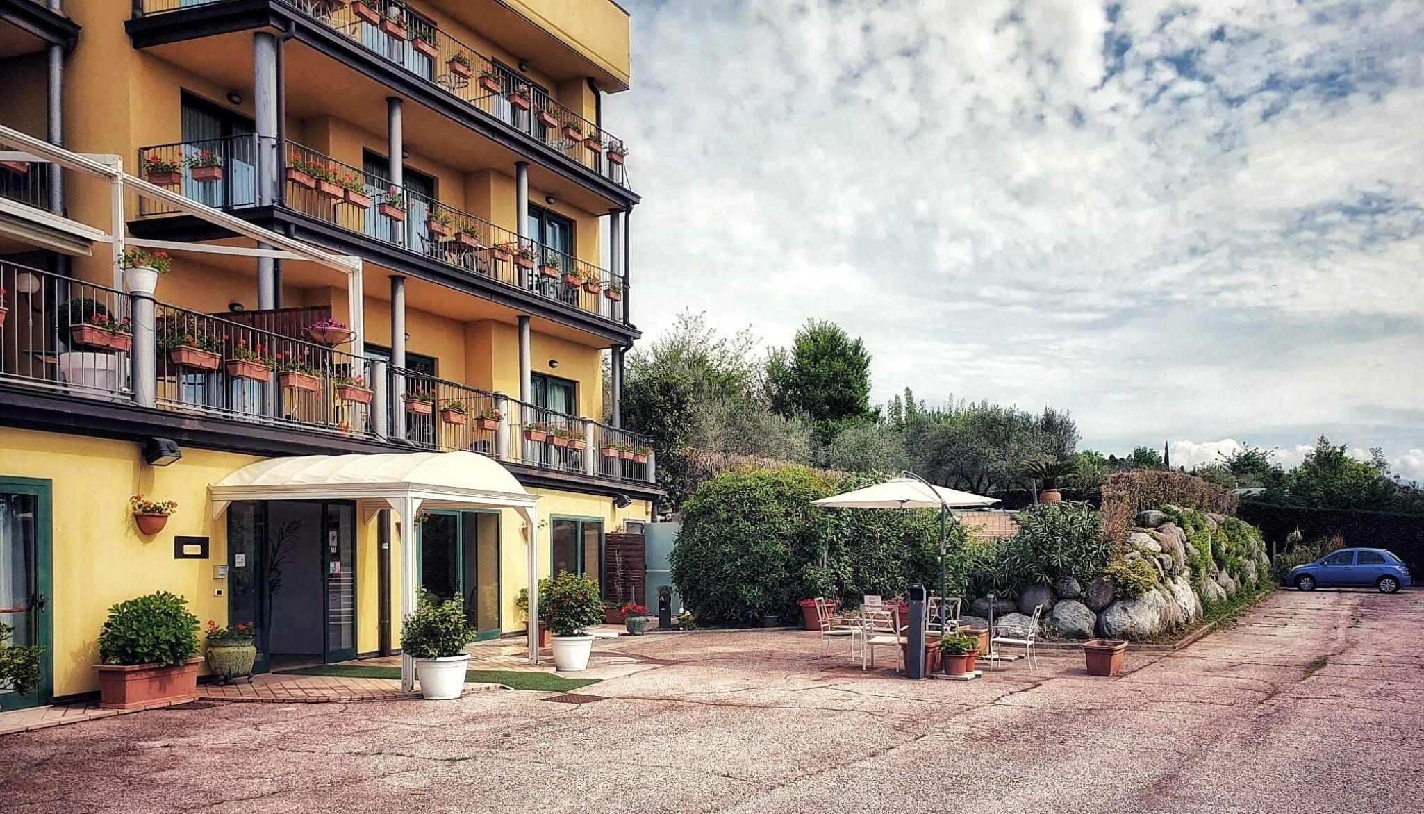 Ahg Riva Del Sole Hotel - Adults Only Moniga del Garda Zewnętrze zdjęcie