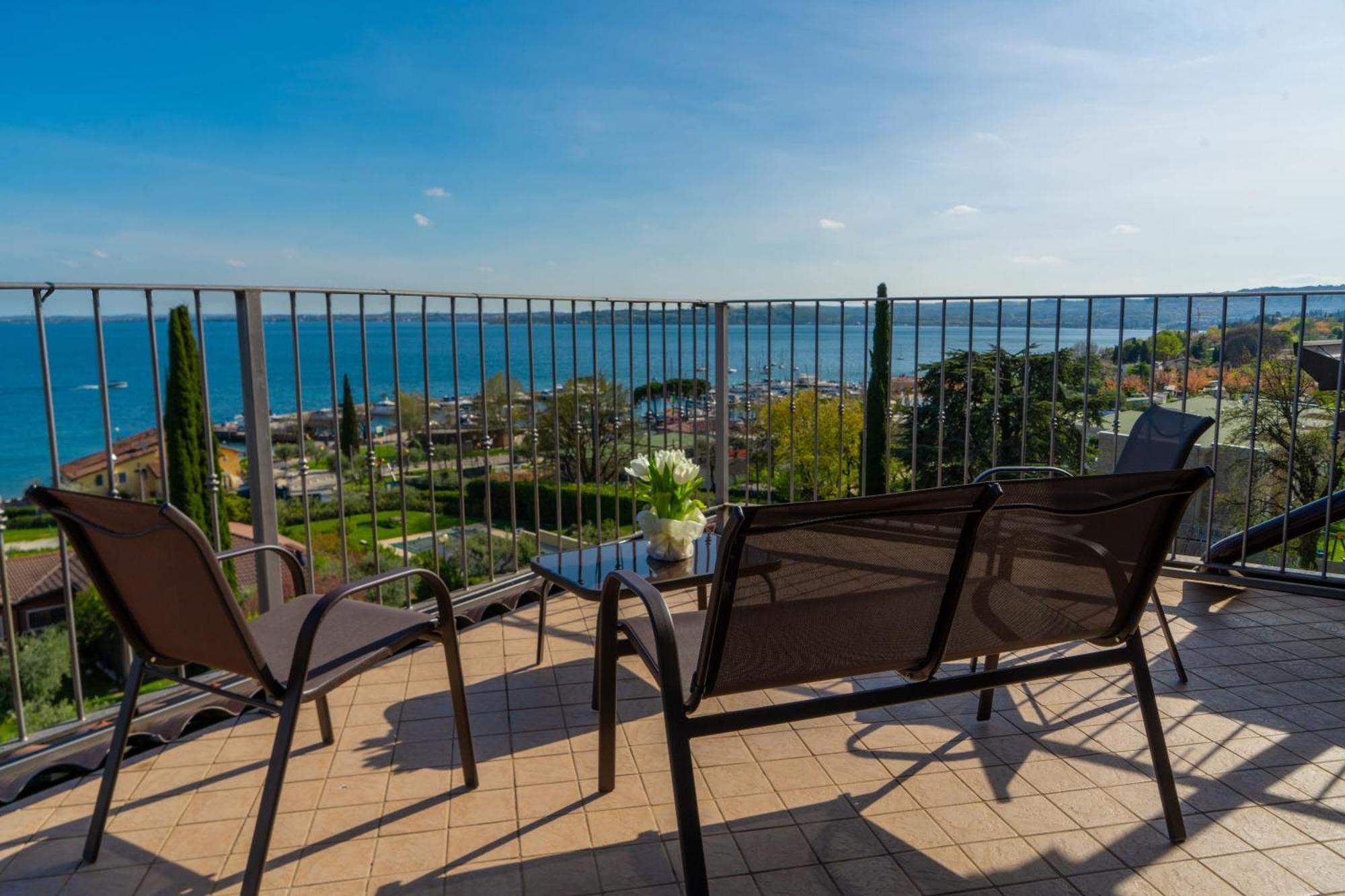 Ahg Riva Del Sole Hotel - Adults Only Moniga del Garda Zewnętrze zdjęcie
