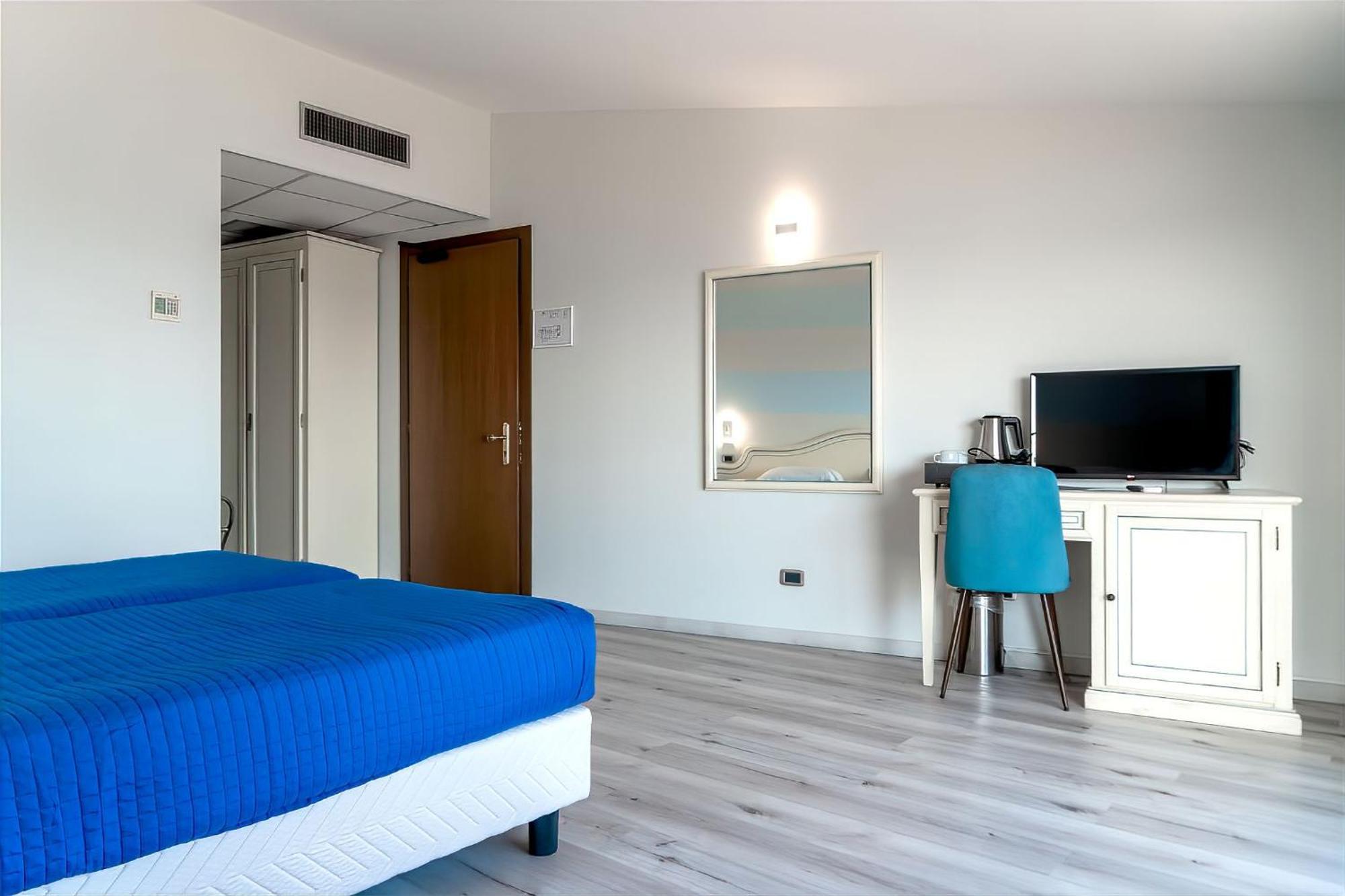 Ahg Riva Del Sole Hotel - Adults Only Moniga del Garda Zewnętrze zdjęcie