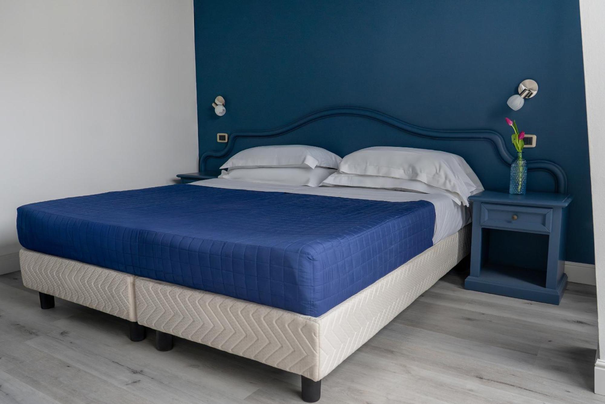 Ahg Riva Del Sole Hotel - Adults Only Moniga del Garda Zewnętrze zdjęcie