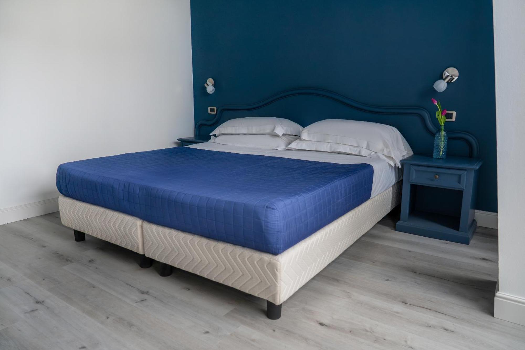 Ahg Riva Del Sole Hotel - Adults Only Moniga del Garda Zewnętrze zdjęcie