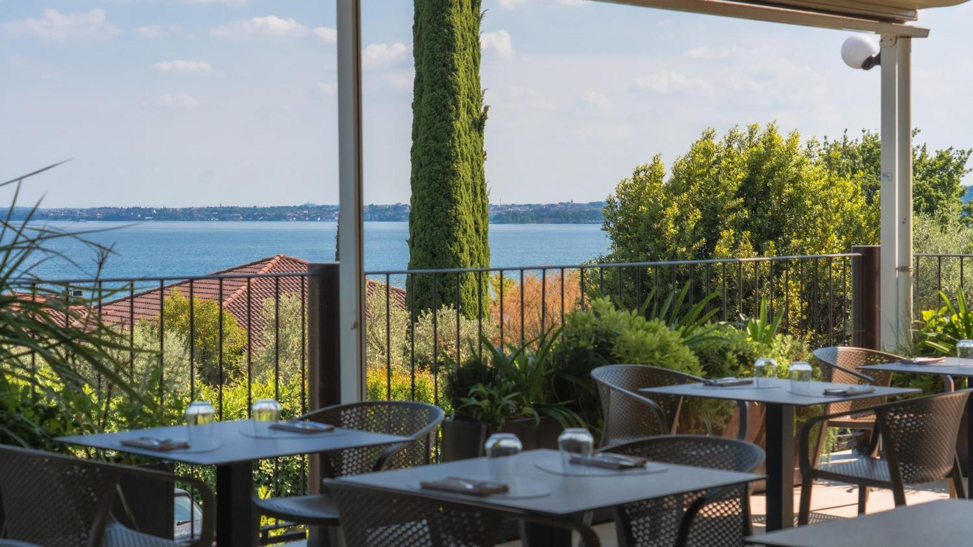 Ahg Riva Del Sole Hotel - Adults Only Moniga del Garda Zewnętrze zdjęcie