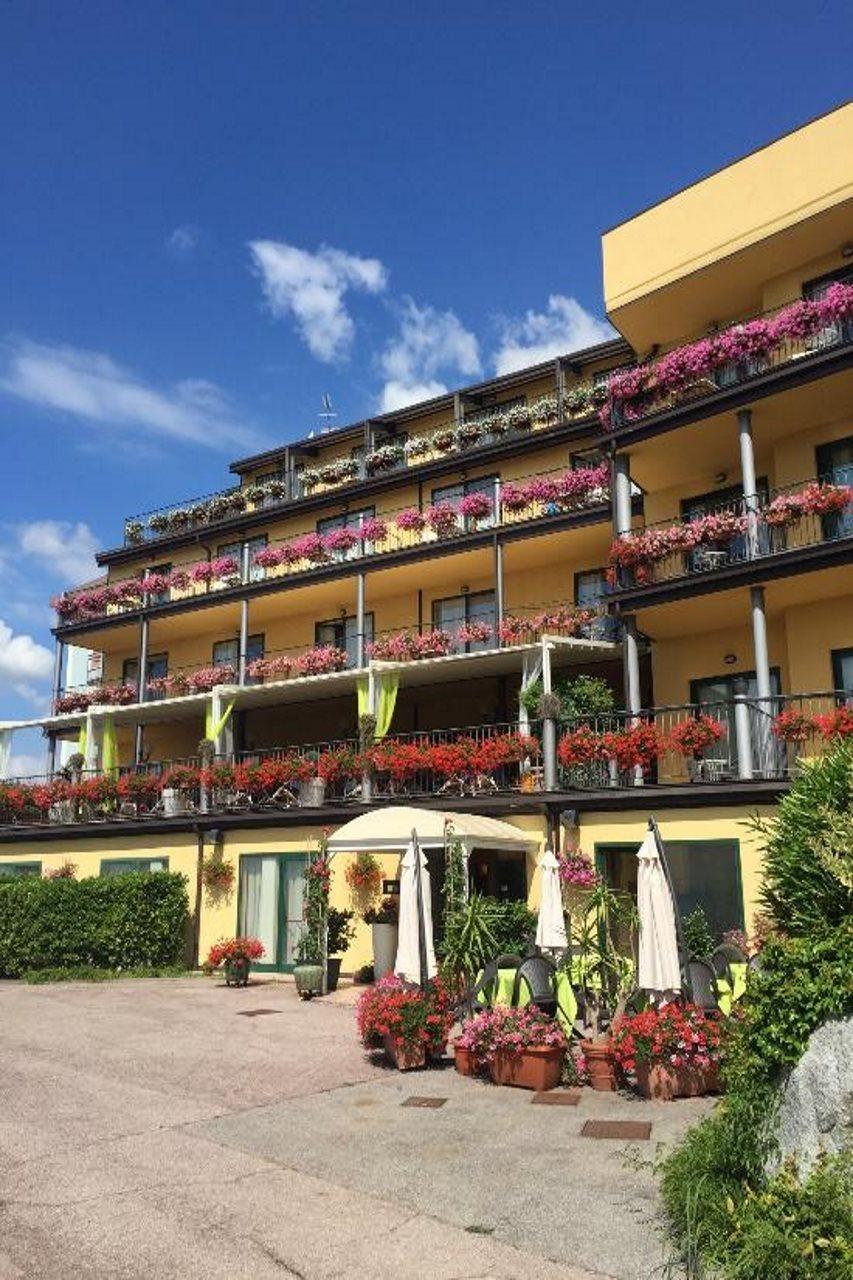 Ahg Riva Del Sole Hotel - Adults Only Moniga del Garda Zewnętrze zdjęcie
