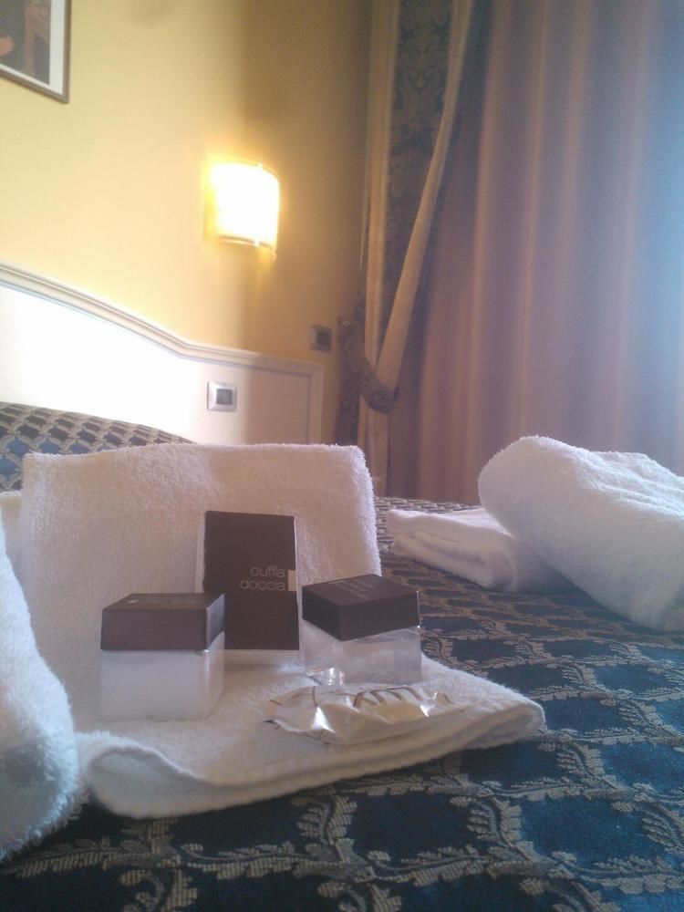 Ahg Riva Del Sole Hotel - Adults Only Moniga del Garda Zewnętrze zdjęcie
